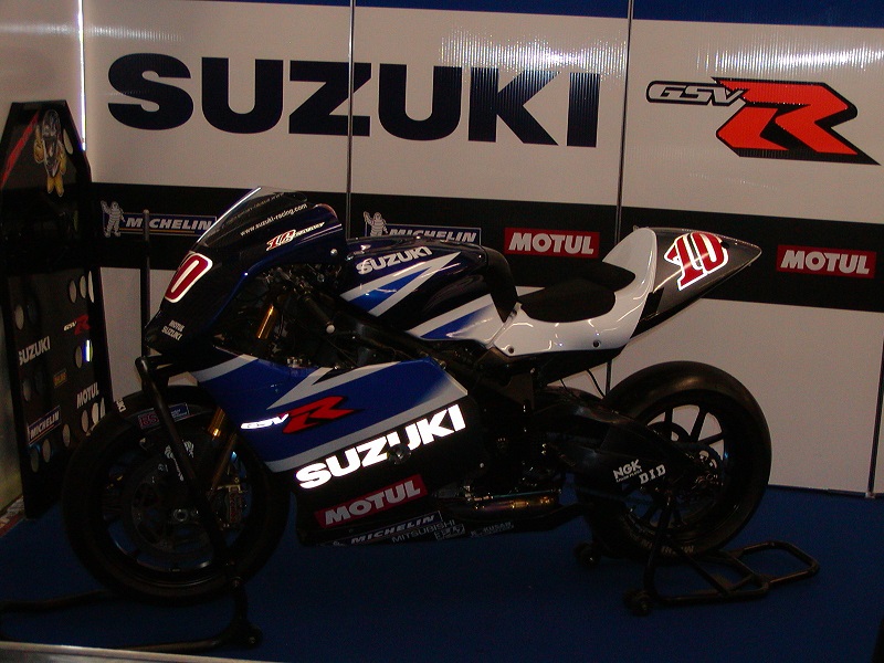 2003年4月4日 日本GP 鈴鹿サーキット SUZUKI Grandprix Team #10 Kenny Roberts Junior（ケニー・ロバーツ・ジュニア）